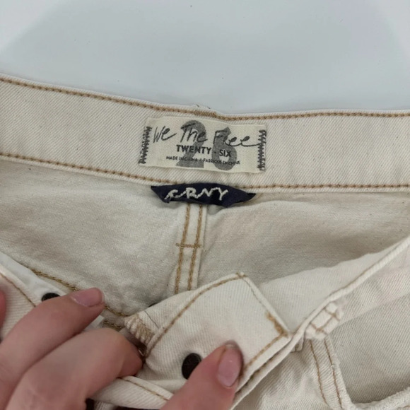 We The Free White Straight Leg Cutoff Distressed Jeans - Picture 3 of 5